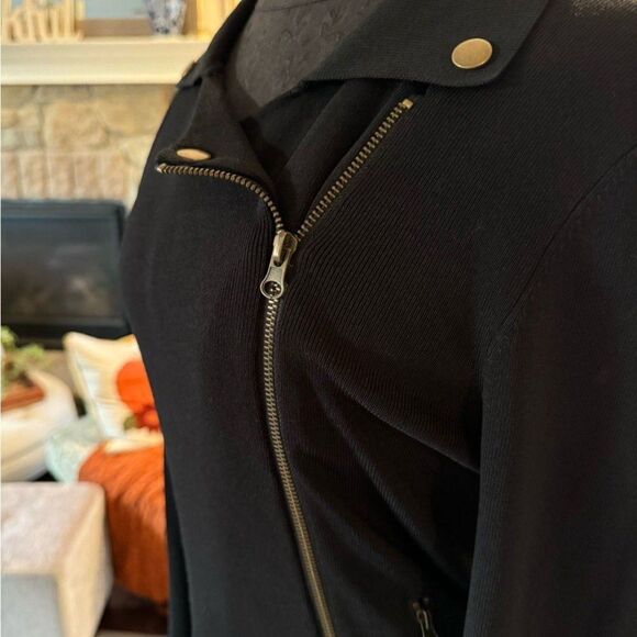 Cable and Gauge Black Asymmetrical Zip Jacket - Picture 3 of 5